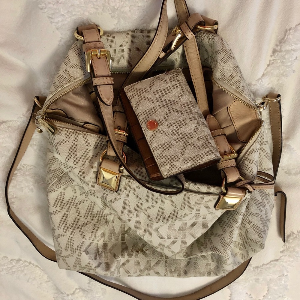 Michael Kors Large Bag & Wallet 🤎🤍👜